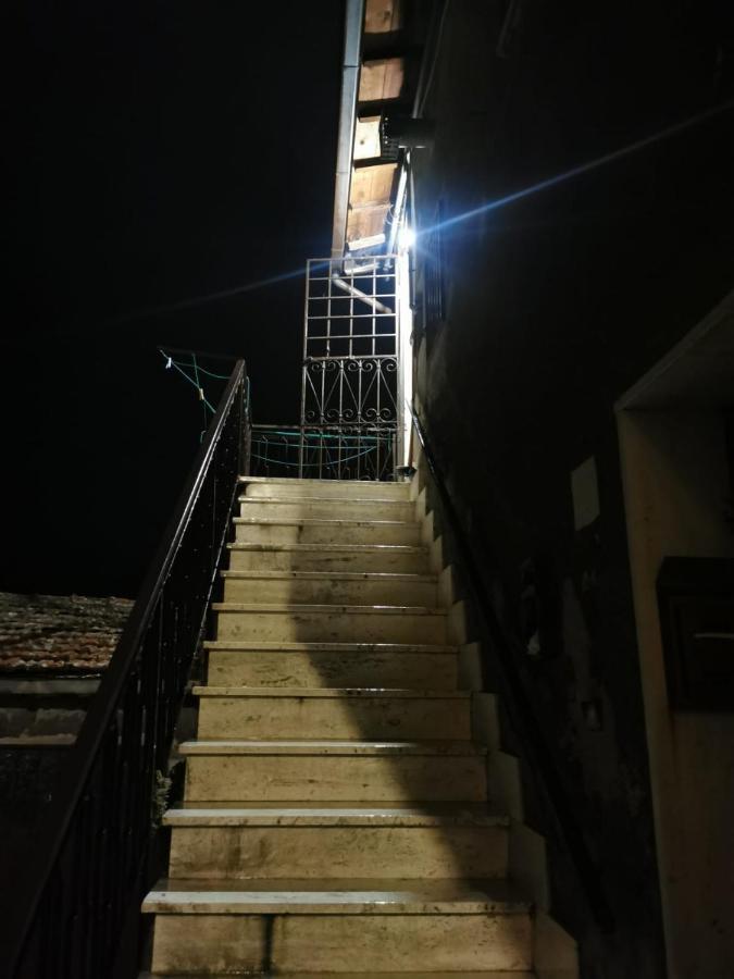 Nepi - Intero Alloggio Nel Centro Storico Luaran gambar